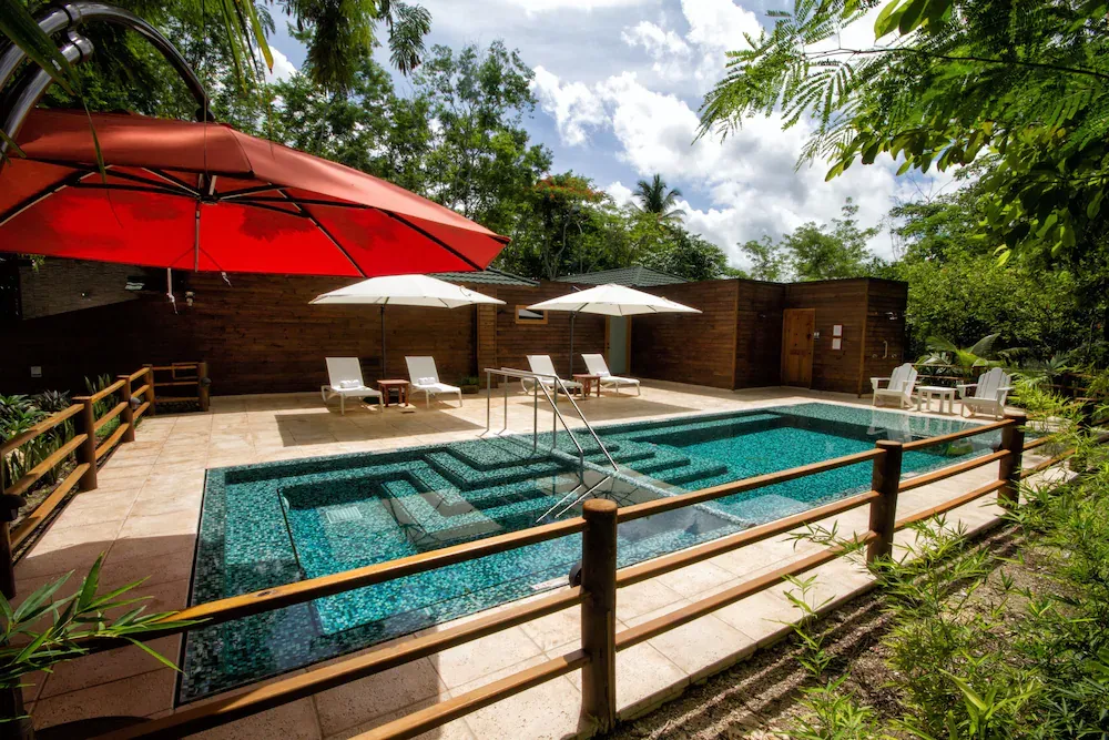 Las Lagunas Boutique Hotel — Exterior, Flores
