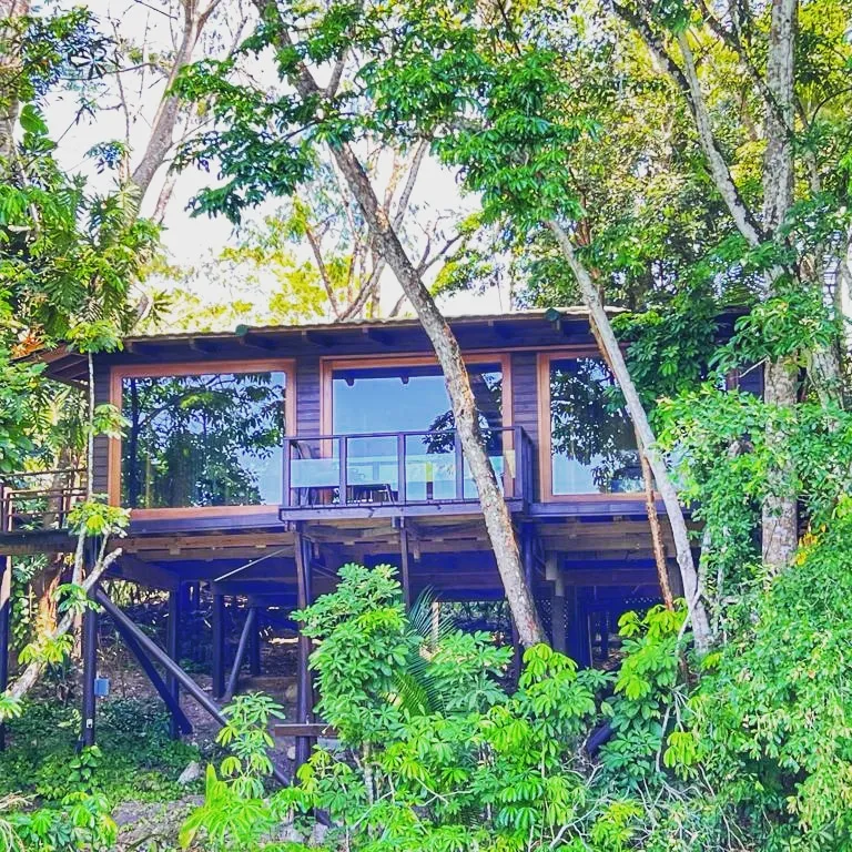 Las Lagunas Boutique Hotel — Exterior, Flores