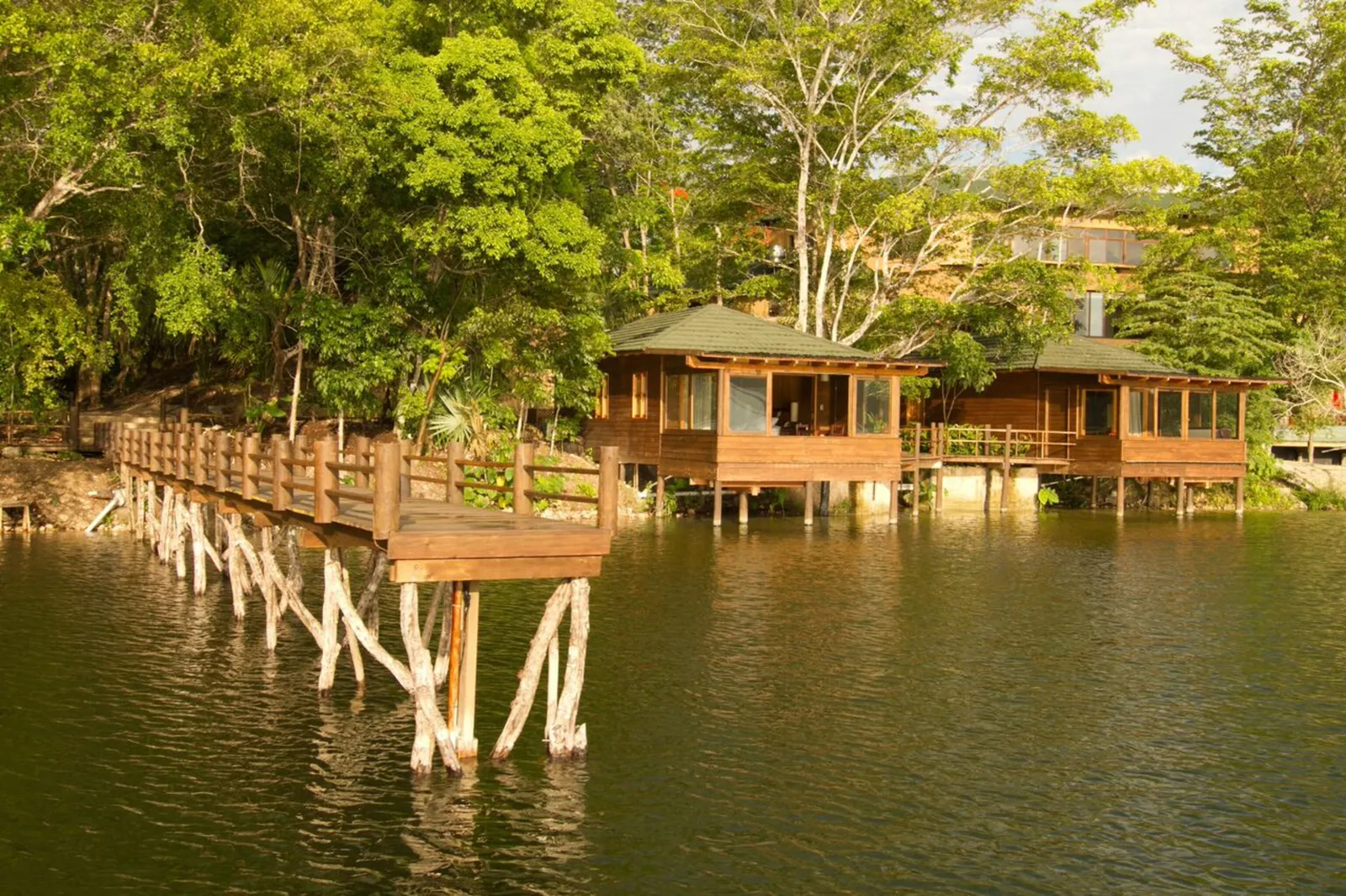 Las Lagunas Boutique Hotel — Exterior, Flores