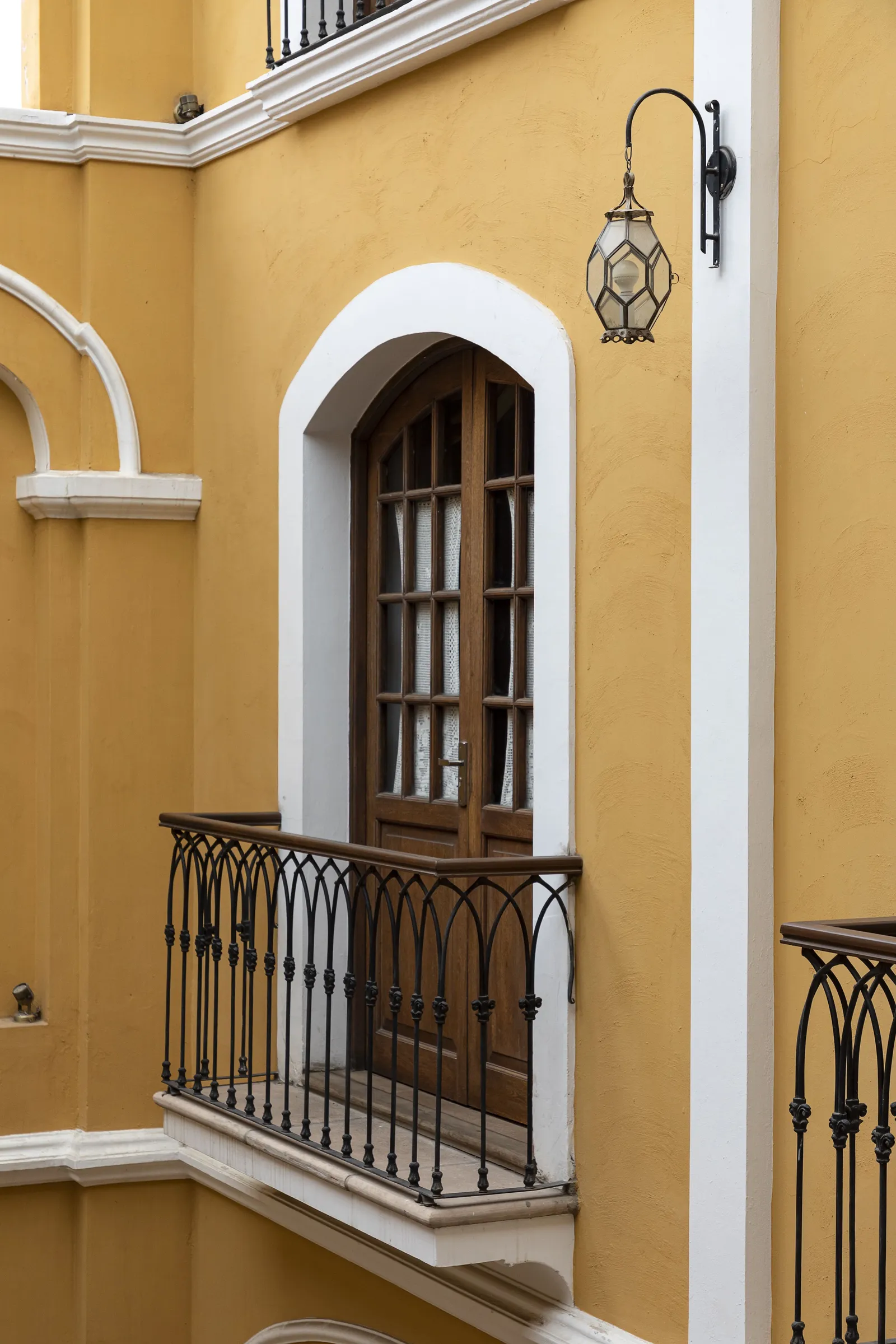 Parador Santa María La Real — Exterior, Sucre