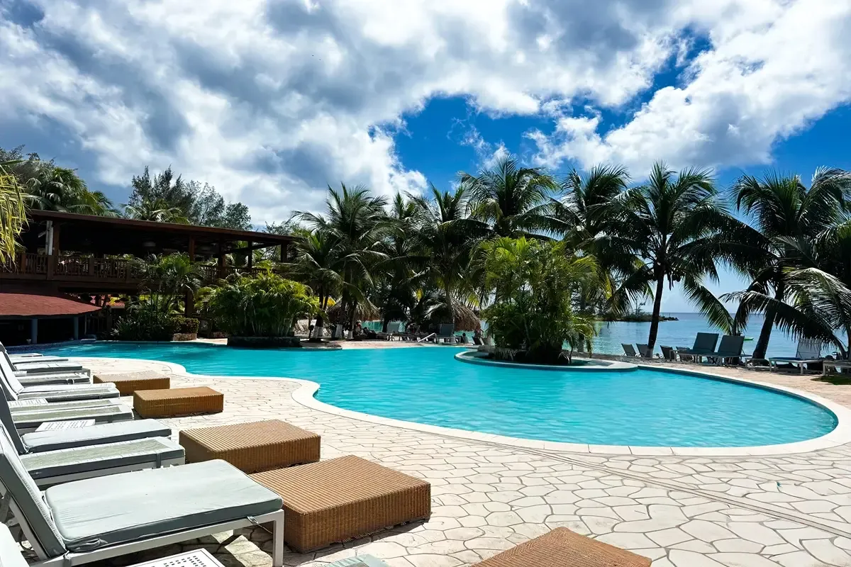 Fantasy Island Beach Resort, French Harbour