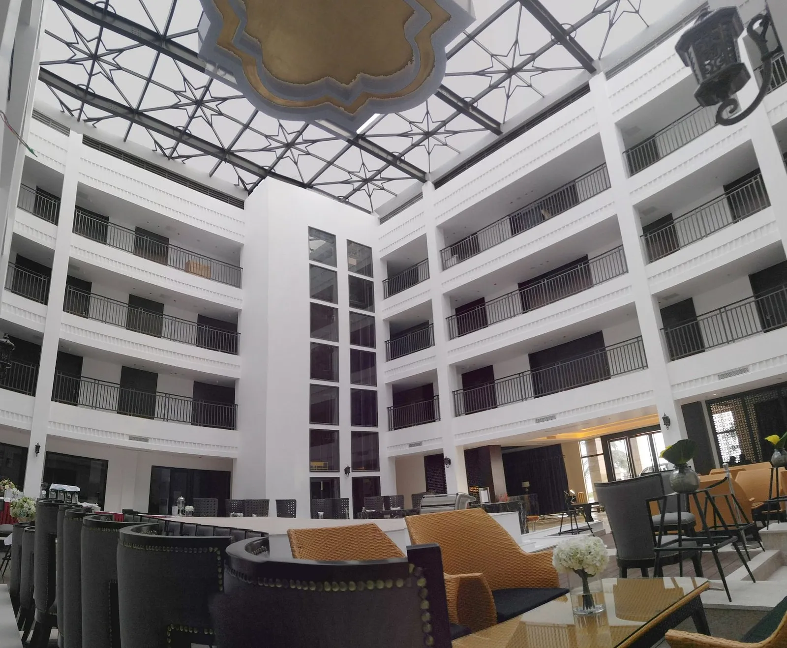 Atlantic Lumley Hotel — Exterior, Freetown