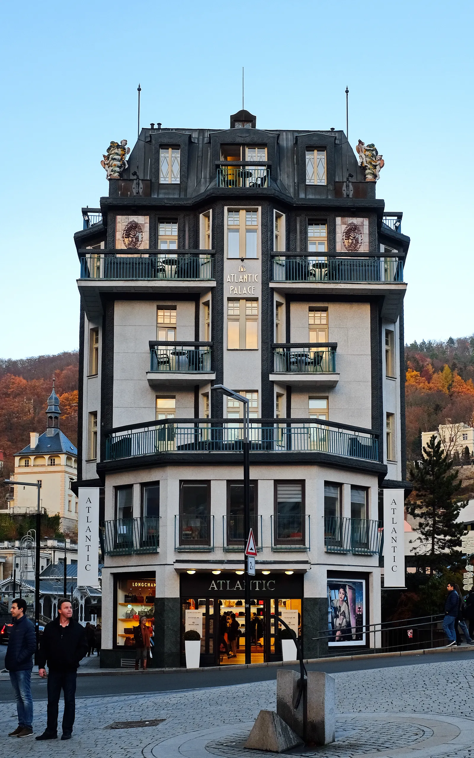 Atlantic Palace Hotel, Pointe-Noire