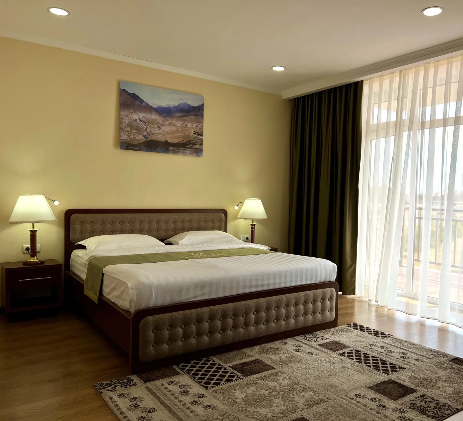 Karven Four Seasons, Issyk-Kul