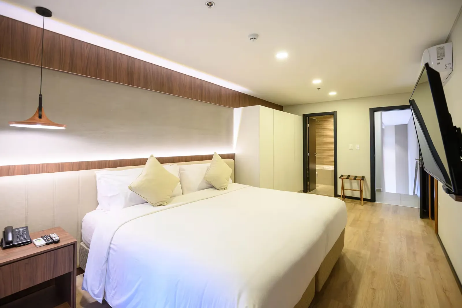 Five Hotel & Residences, Asunción