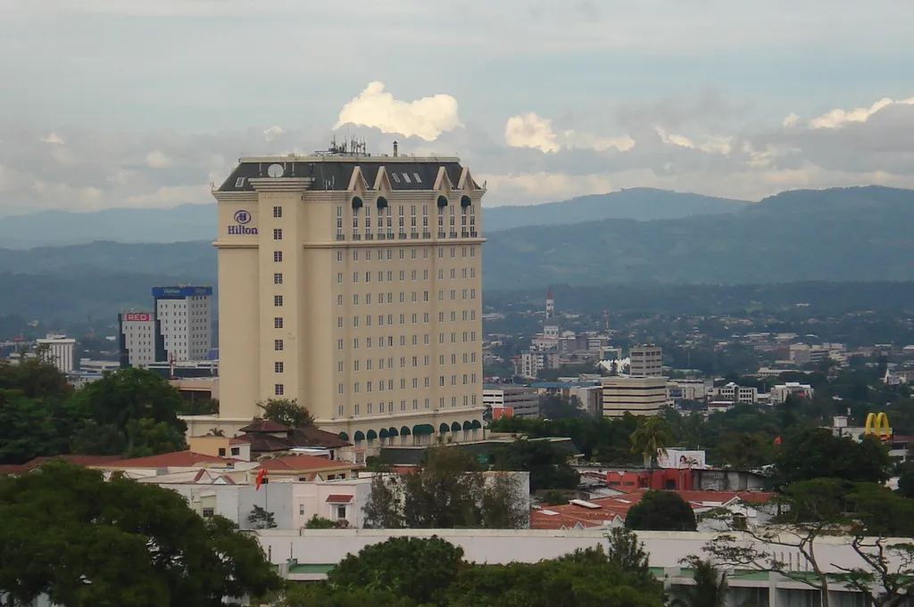 Barceló San Salvador, San Salvador