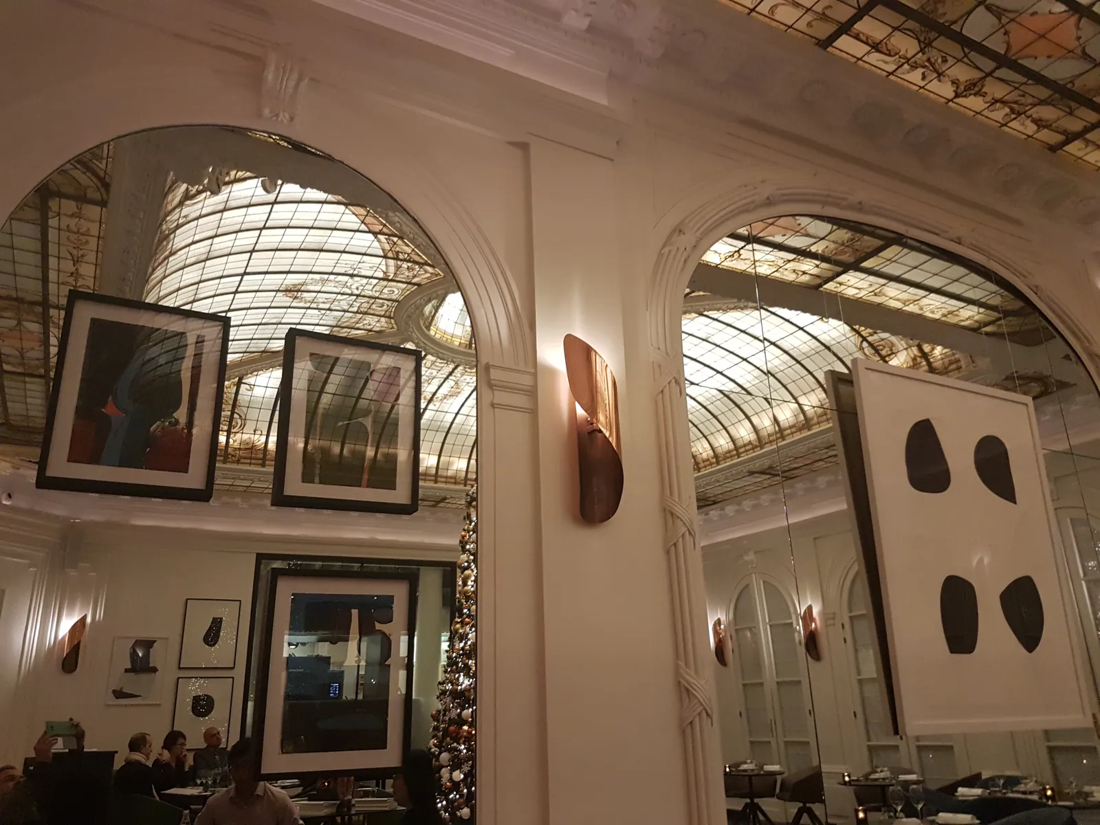 Hotel Vernet Champs Elysees — Exterior, Paris