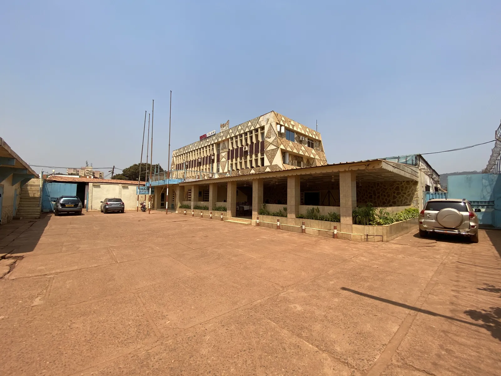Hotel Levy's — Exterior, Bangui