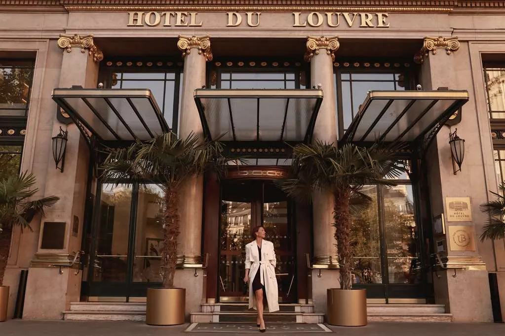 Hotel du Louvre — Exterior, Paris