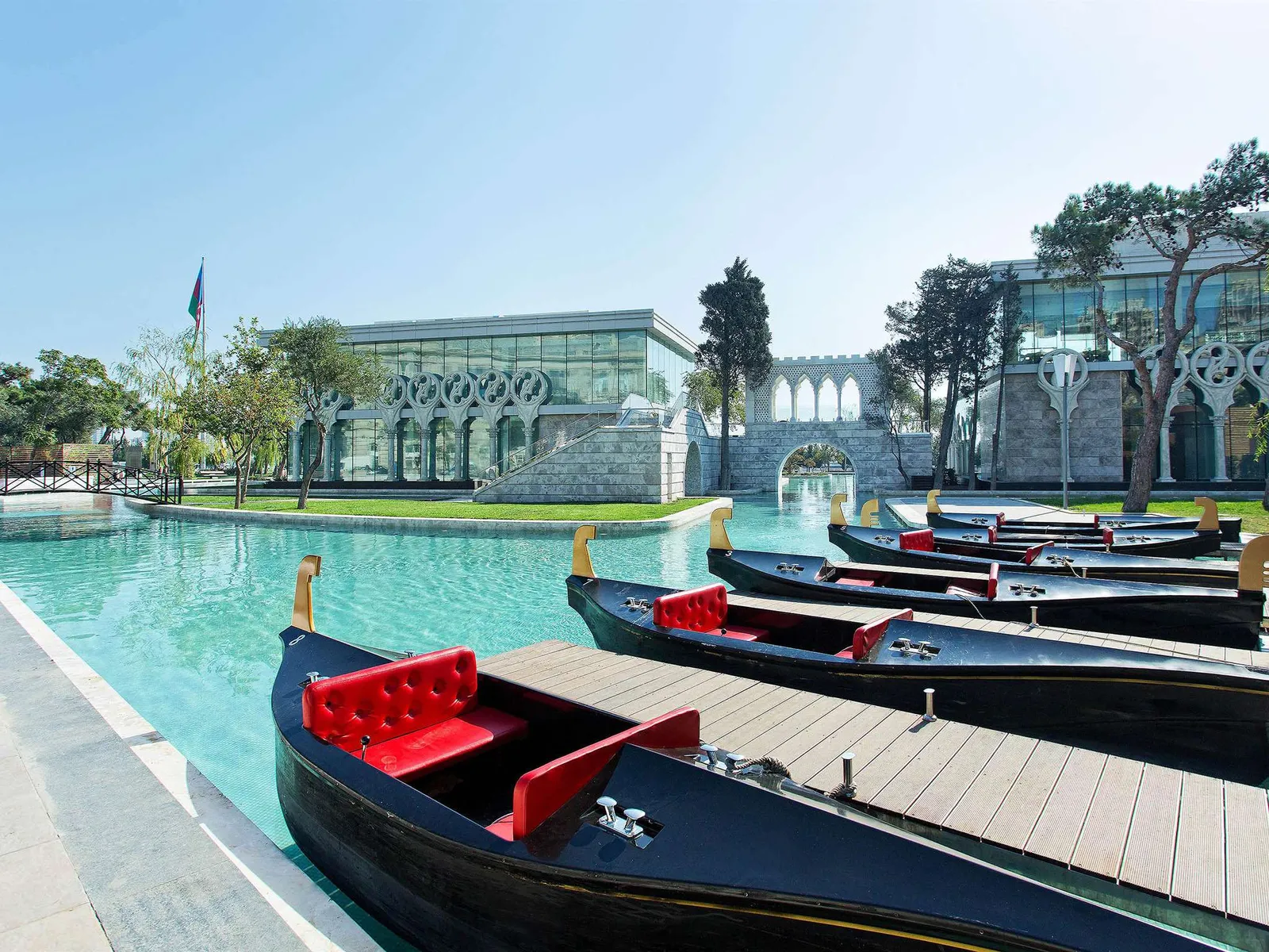 Fairmont Baku, Flame Towers — Exterior, Baku