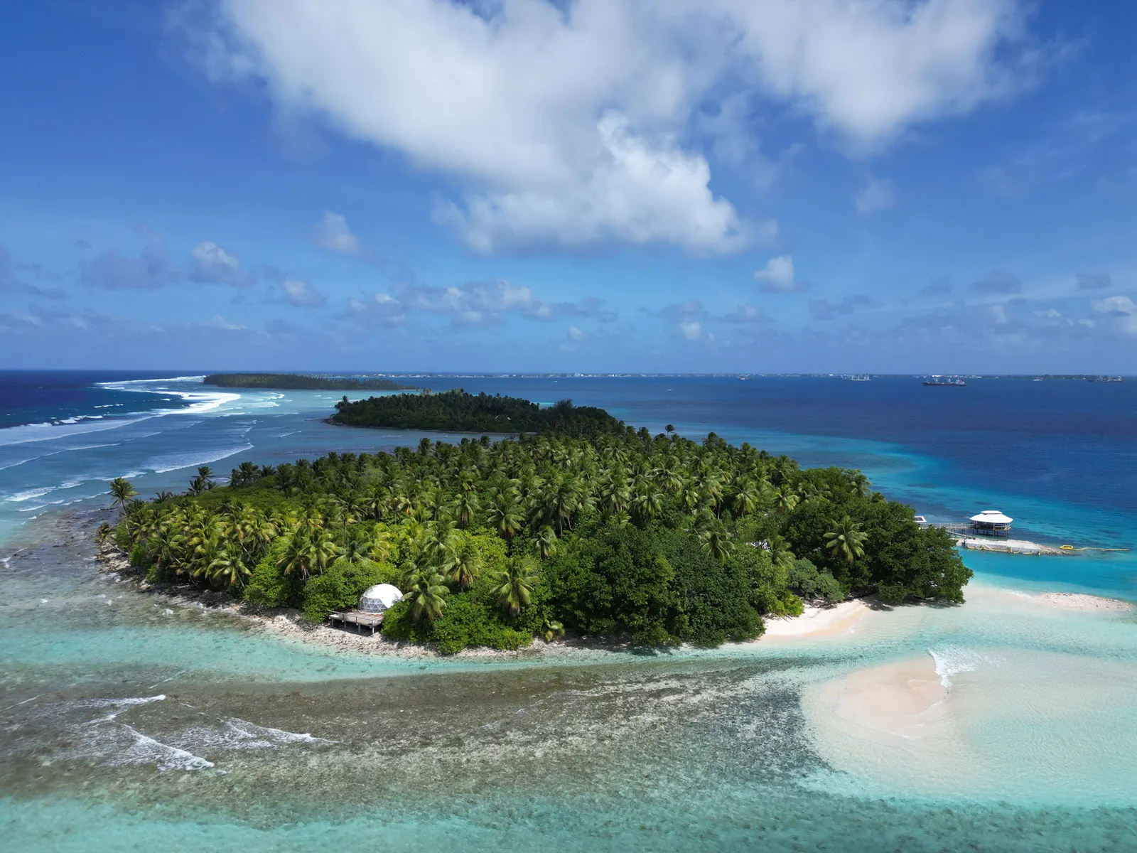 Bokanbotin Island Resort, Majuro Atoll