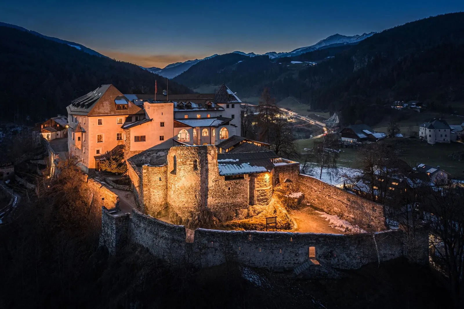 Castel Badia — Exterior, San Lorenzo di Sebato