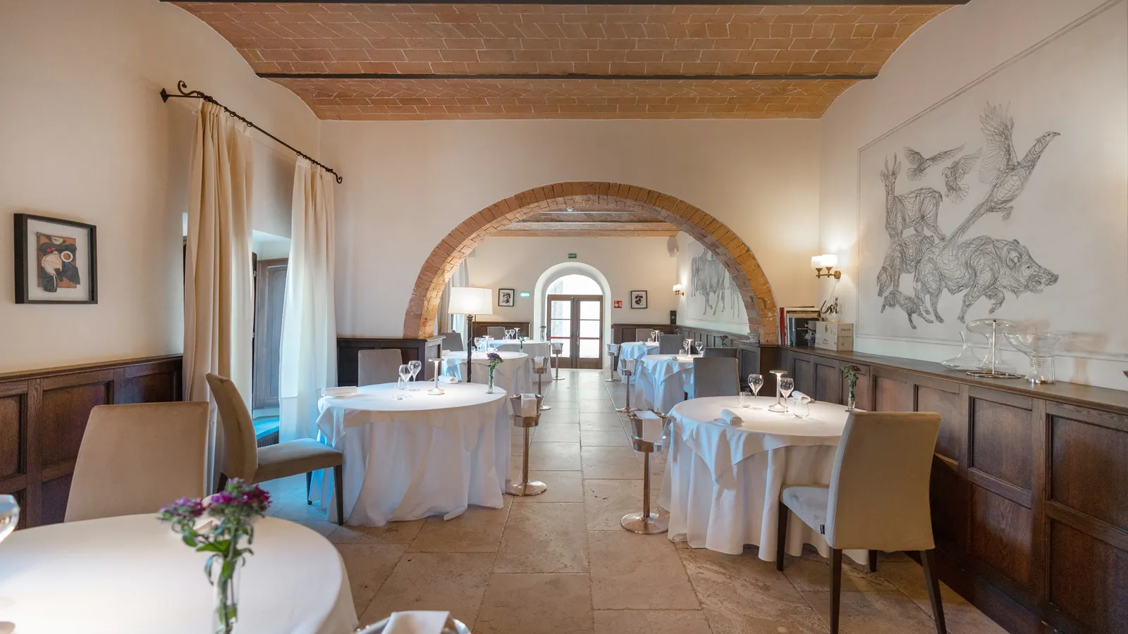 Castel Monastero, Castelnuovo Berardenga