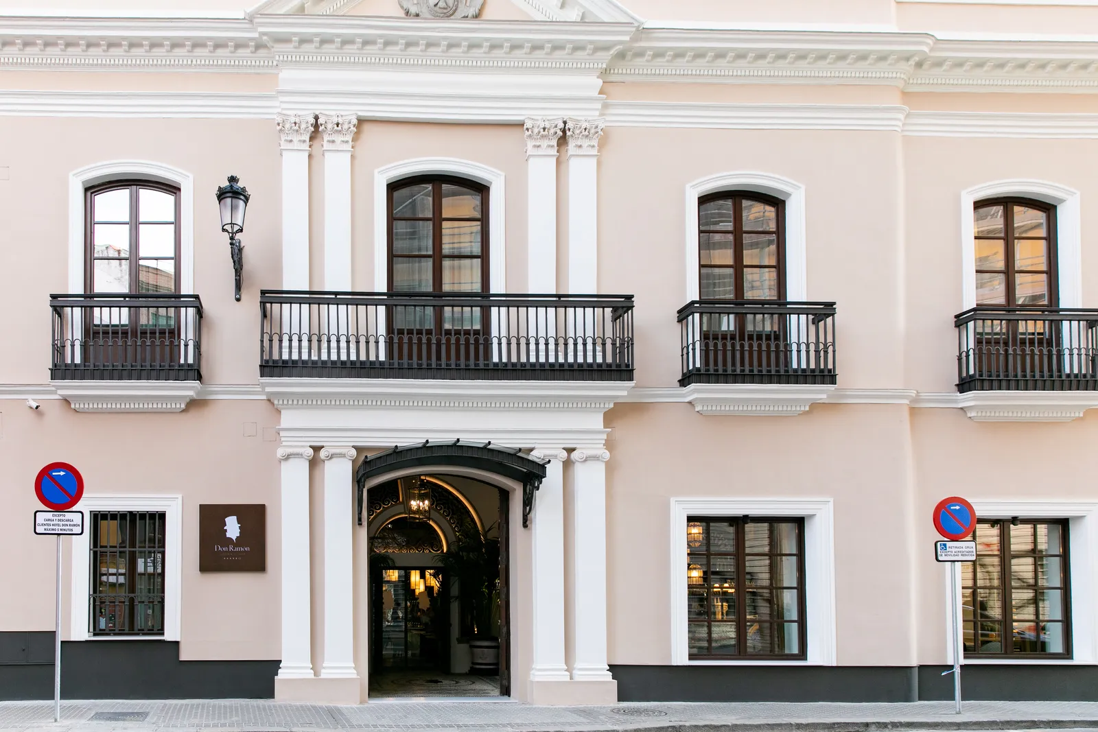 Casa Palacio Don Ramón — Exterior, Seville