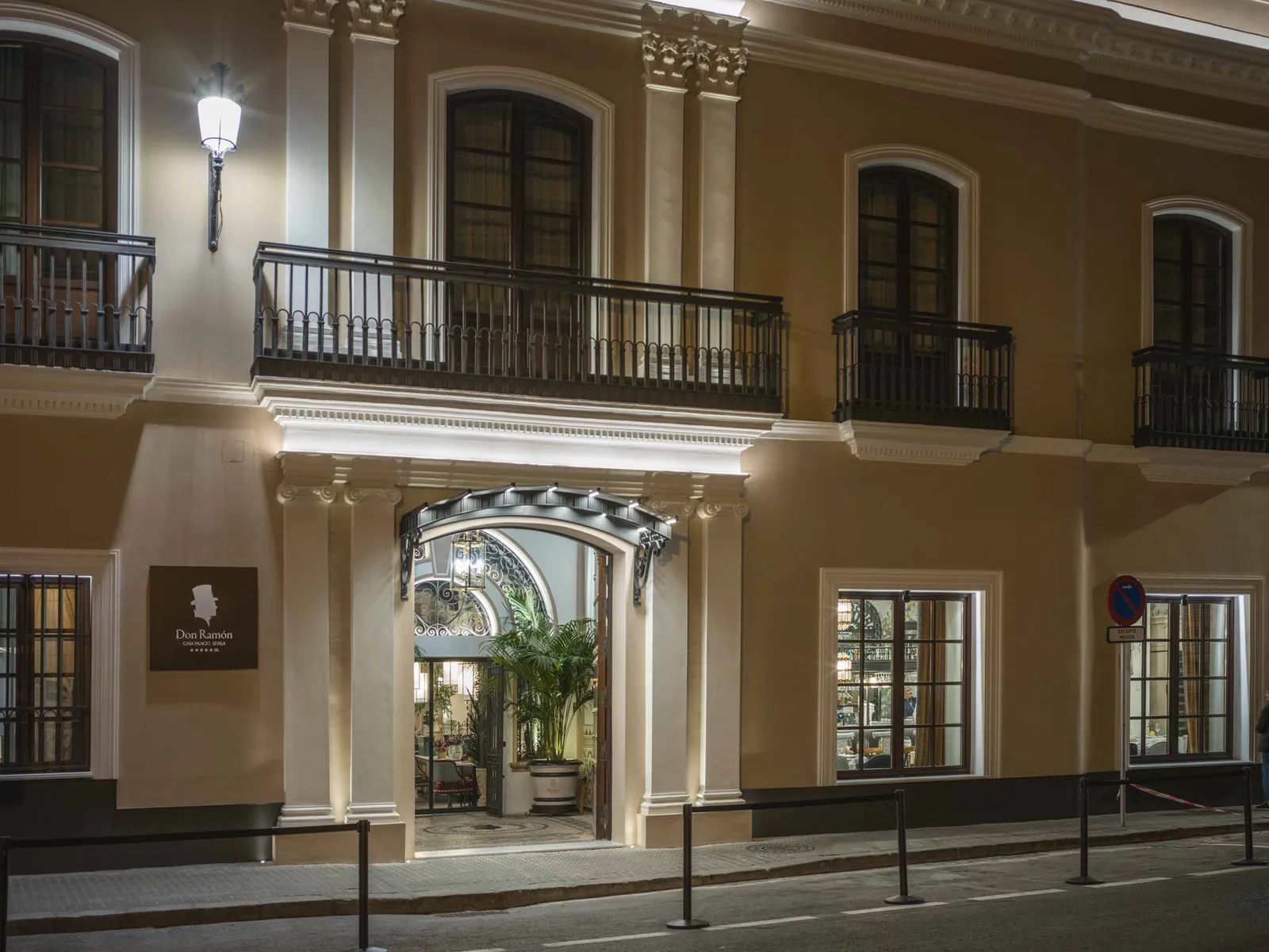 Casa Palacio Don Ramón — Exterior, Seville