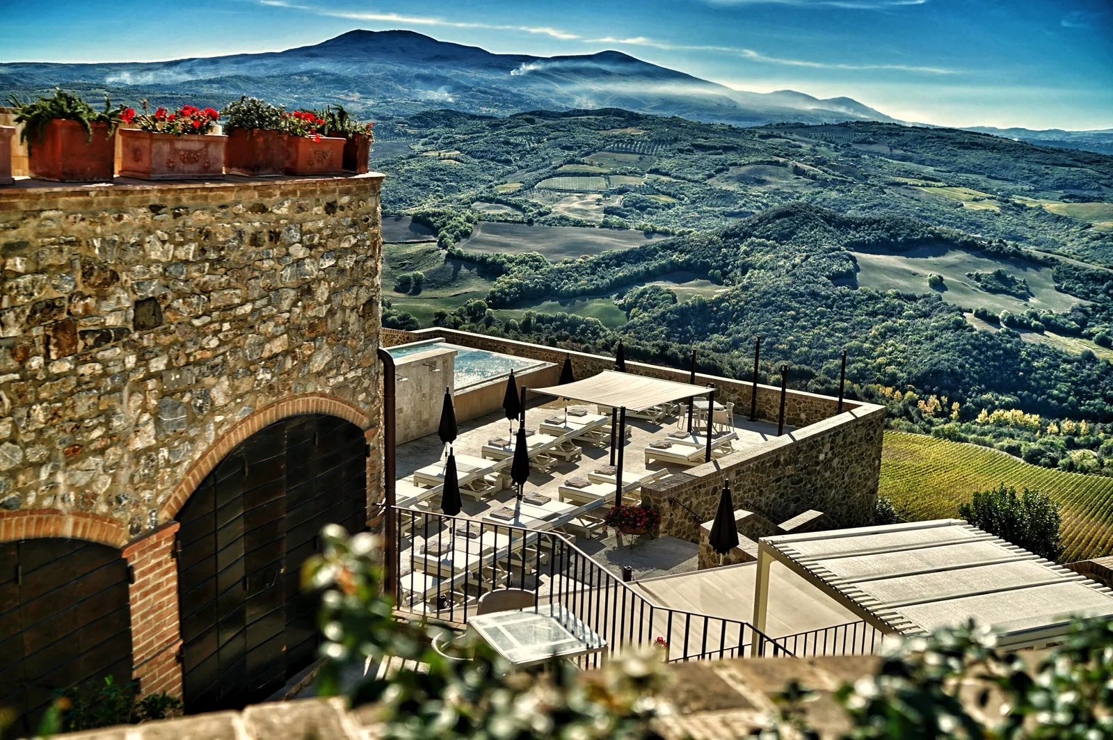 Castello di Velona Resort, Thermal SPA & Winery — Exterior, Montalcino