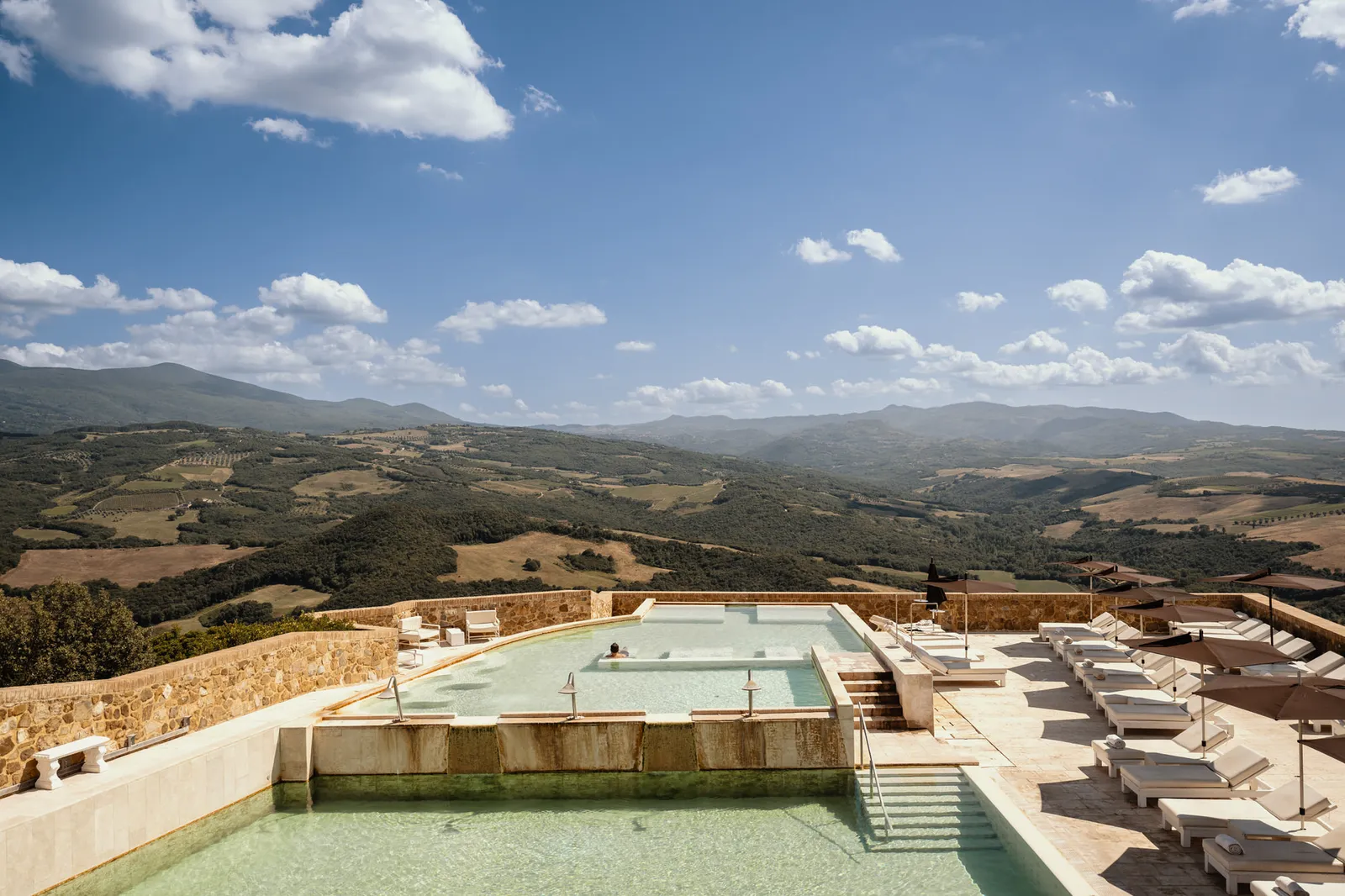 Castello di Velona Resort, Thermal SPA & Winery — Exterior, Montalcino