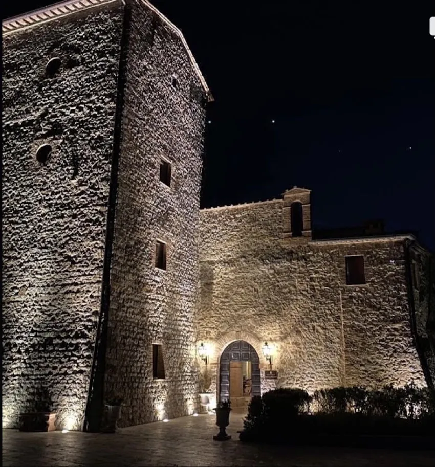 Castello di Velona Resort, Thermal SPA & Winery — Exterior, Montalcino
