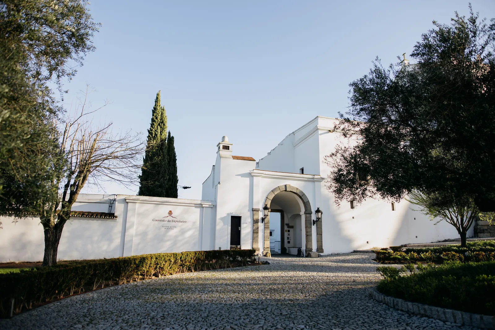 Convento do Espinheiro, Historic Hotel & Spa — Exterior, Évora