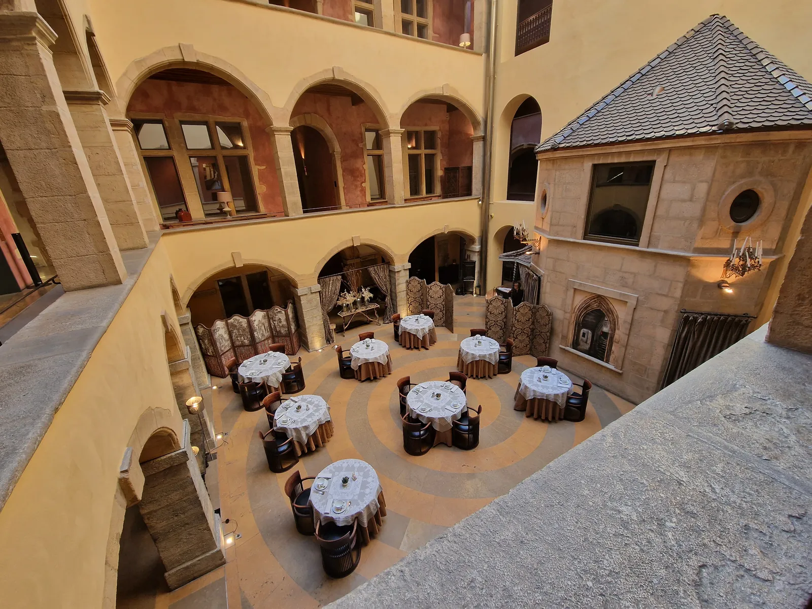 Cour des Loges Lyon, A Radisson Collection Hotel — Exterior, Lyon