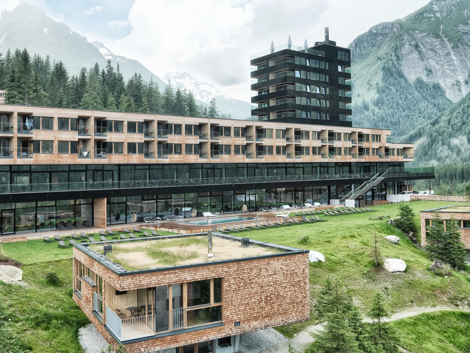 Gradonna Mountain Resort Châlets & Hotel — Exterior, Kals am Großglockner