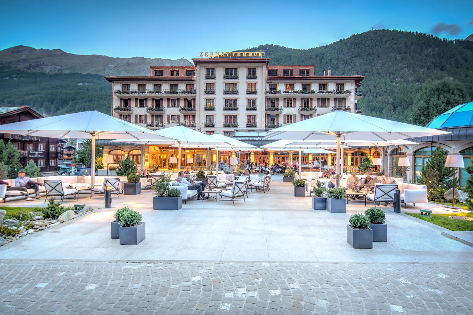 Grand Hotel Zermatterhof — Exterior, Zermatt