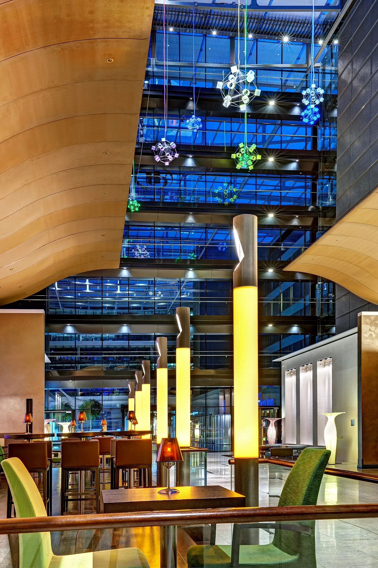 Hilton Frankfurt Airport — Exterior, Frankfurt