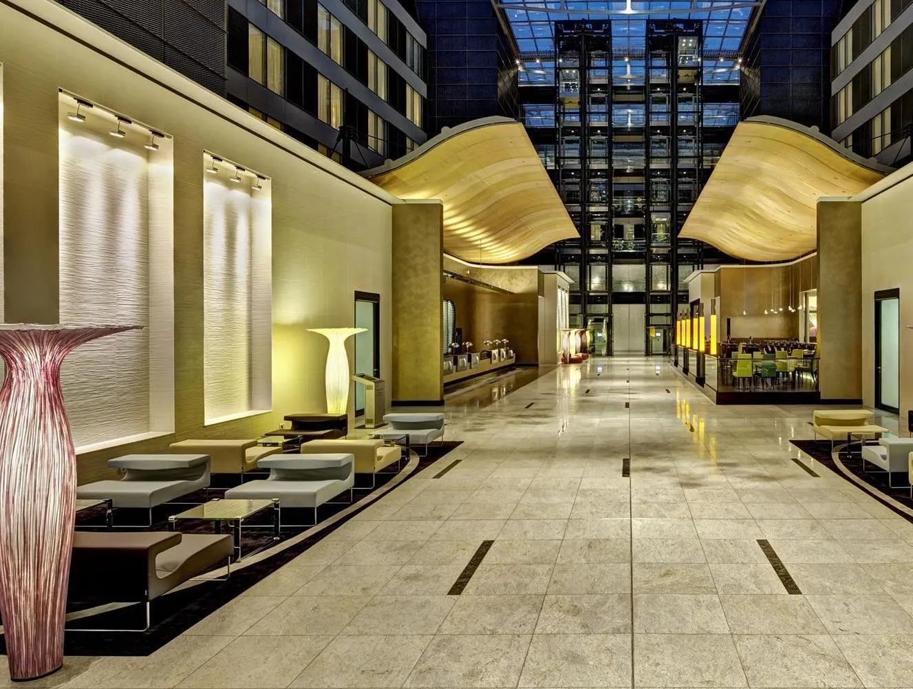 Hilton Frankfurt Airport — Exterior, Frankfurt