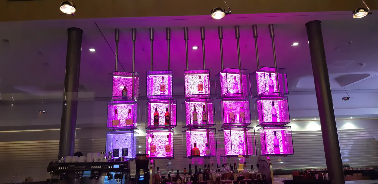 Hilton Frankfurt Airport — Exterior, Frankfurt