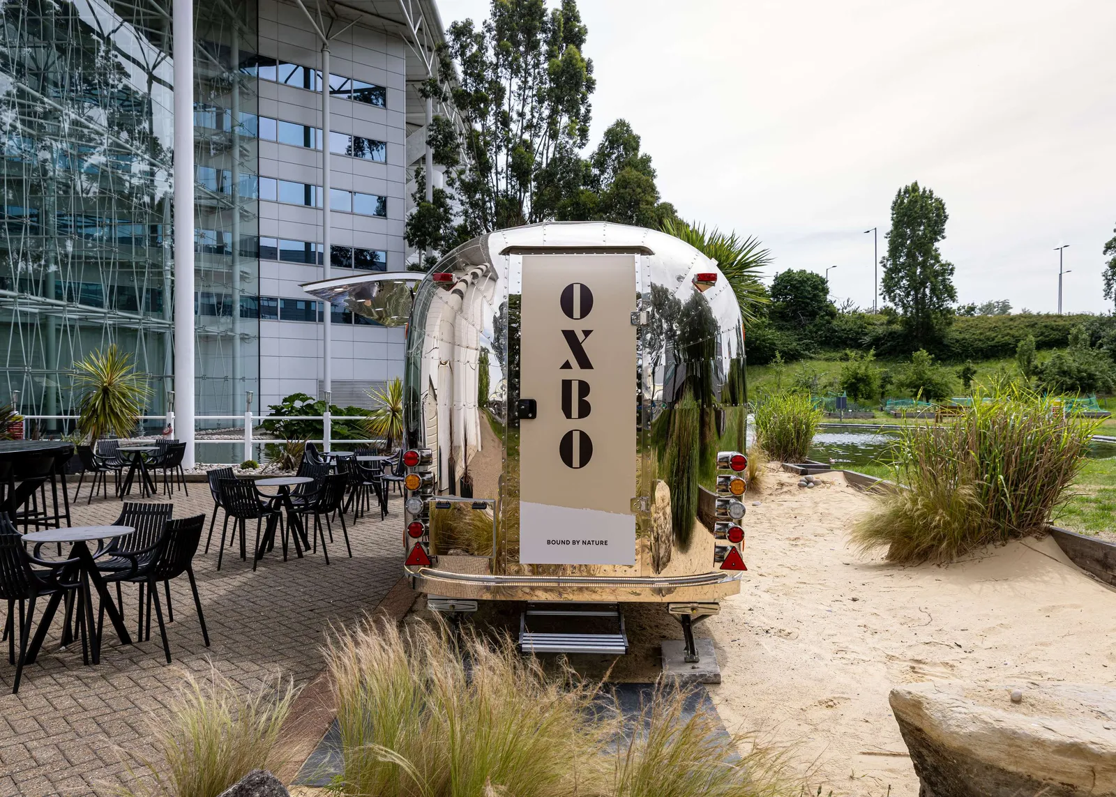 Hilton London Heathrow Airport — Exterior, Hounslow