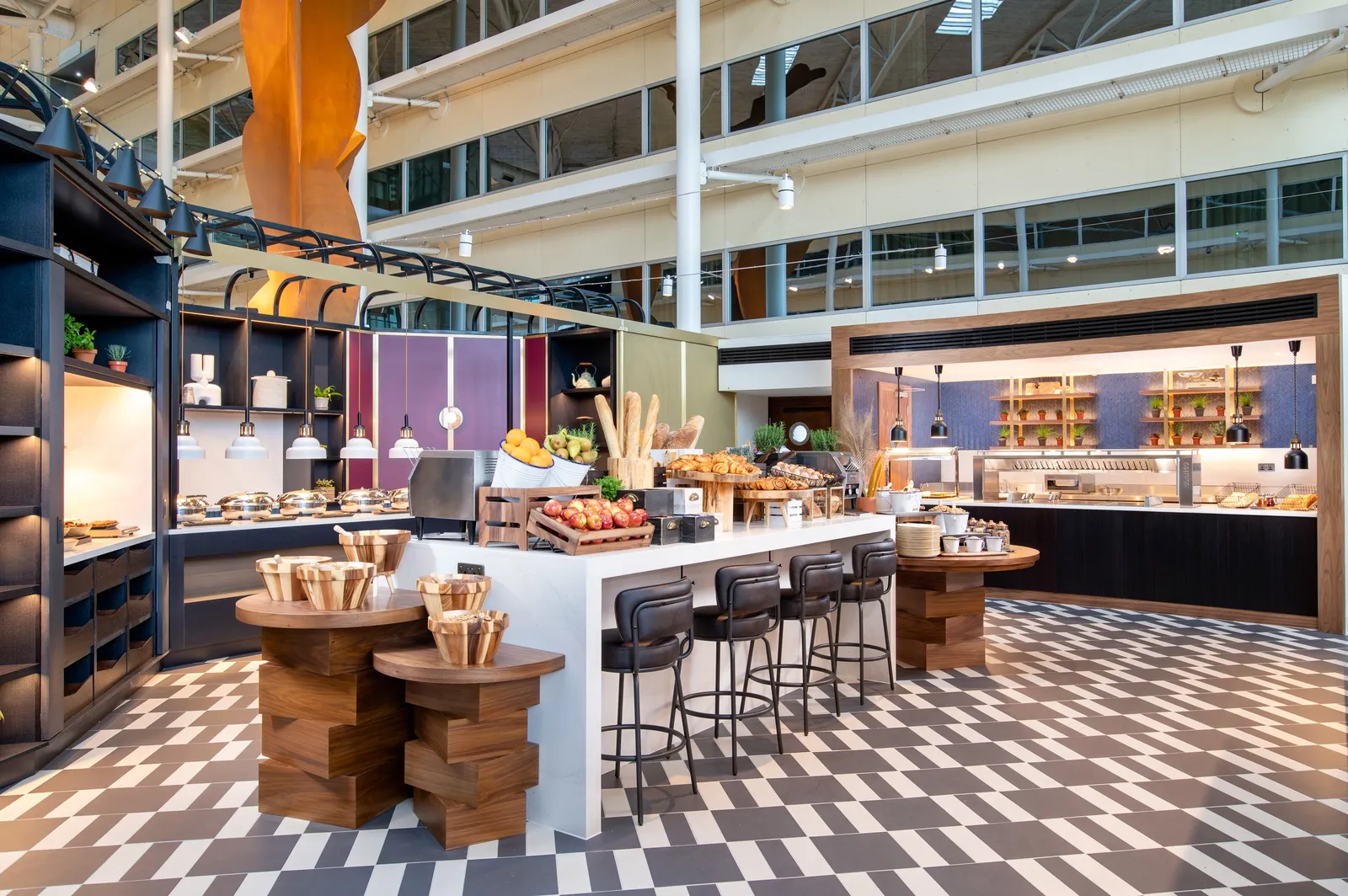 Hilton London Heathrow Airport — Exterior, Hounslow