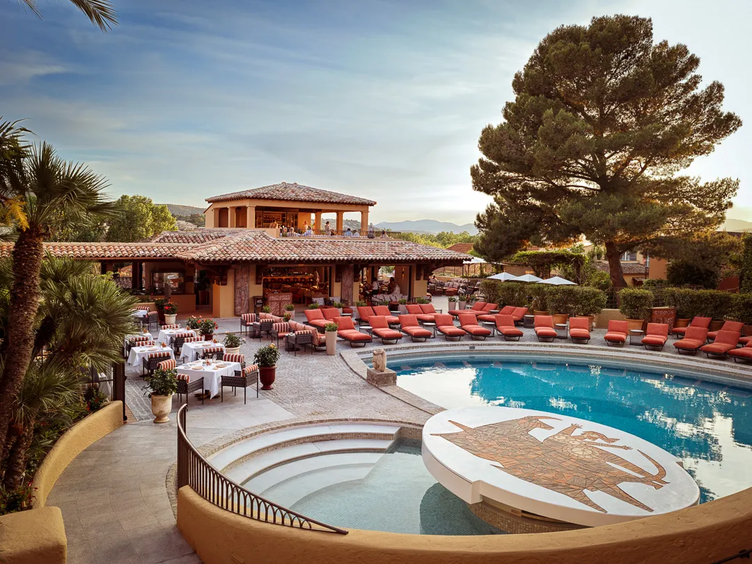 Hôtel Byblos — Exterior, Saint-Tropez
