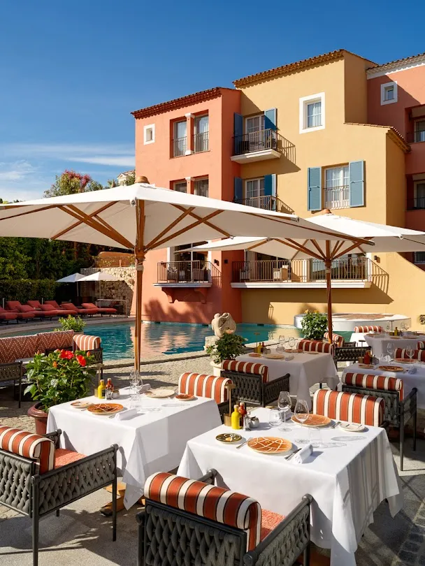 Hôtel Byblos — Exterior, Saint-Tropez