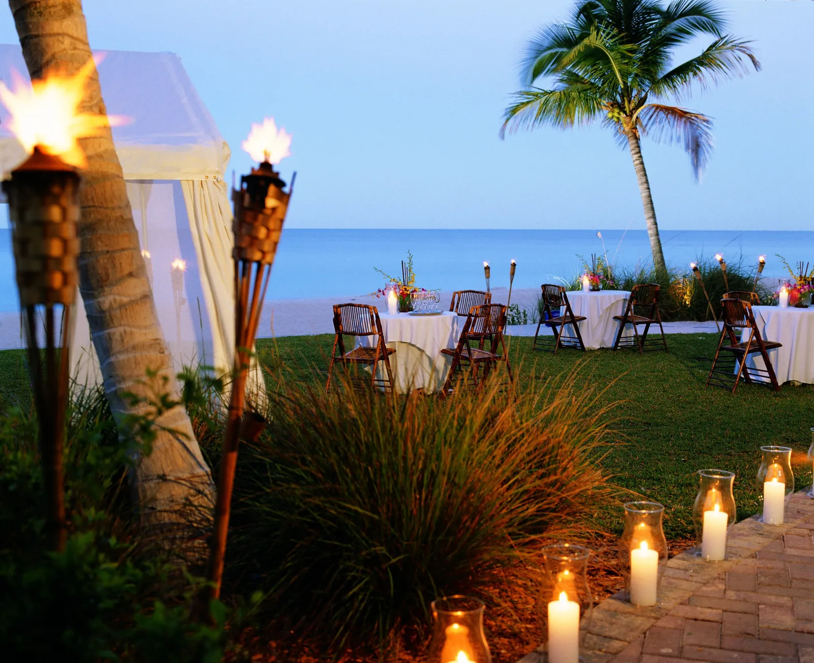 LaPlaya Beach & Golf Resort — Exterior, Naples