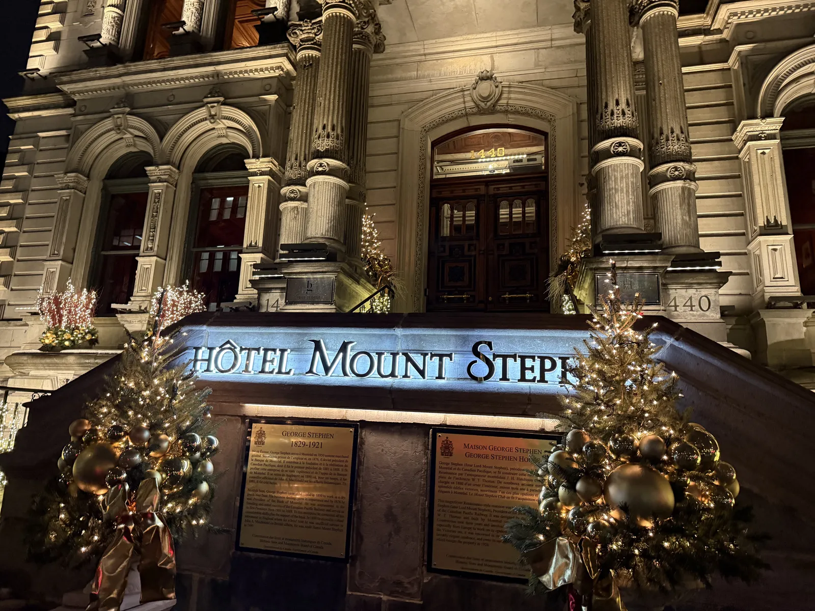 Le Mount Stephen — Exterior, Montréal