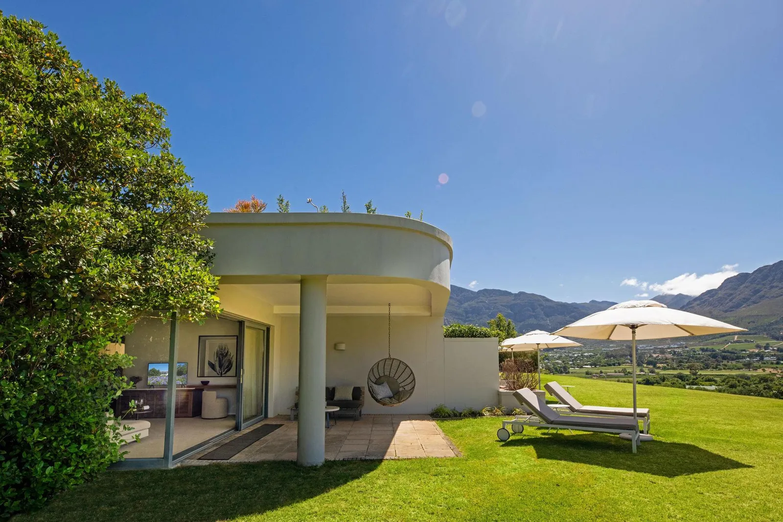 Mont Rochelle — Exterior, Franschhoek