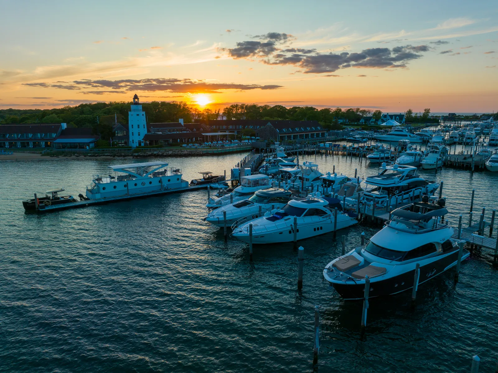 Montauk Yacht Club — Exterior, Montauk