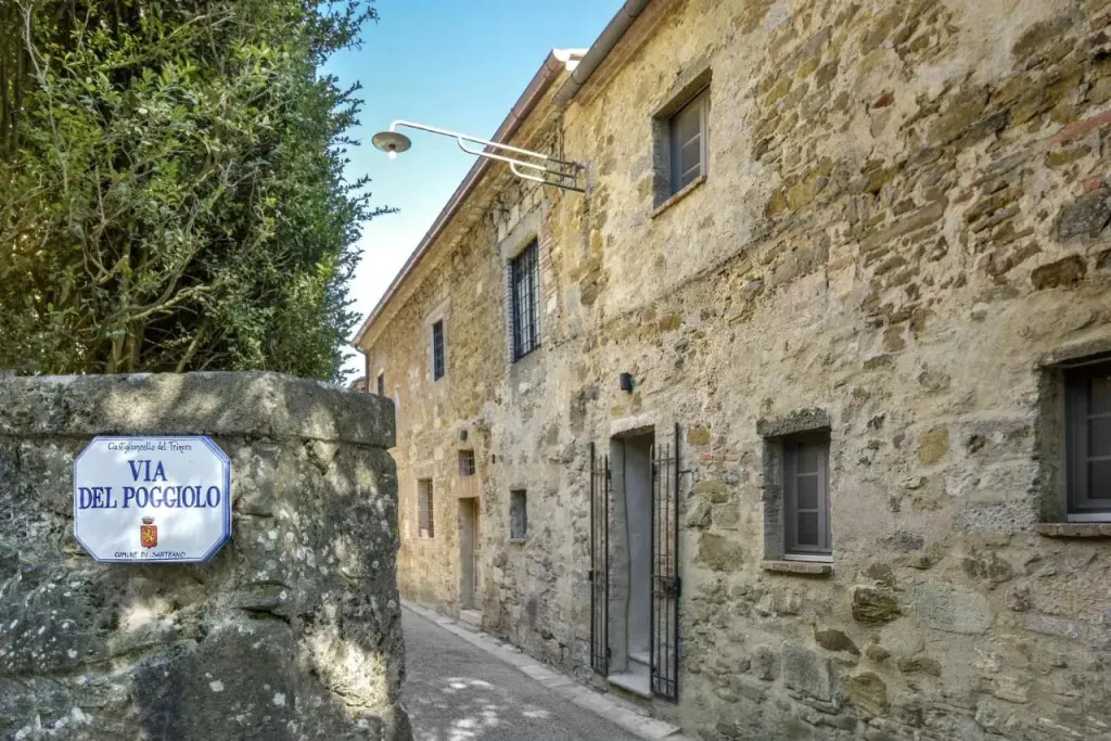 Monteverdi Tuscany — Exterior, Castiglioncello del Trinoro