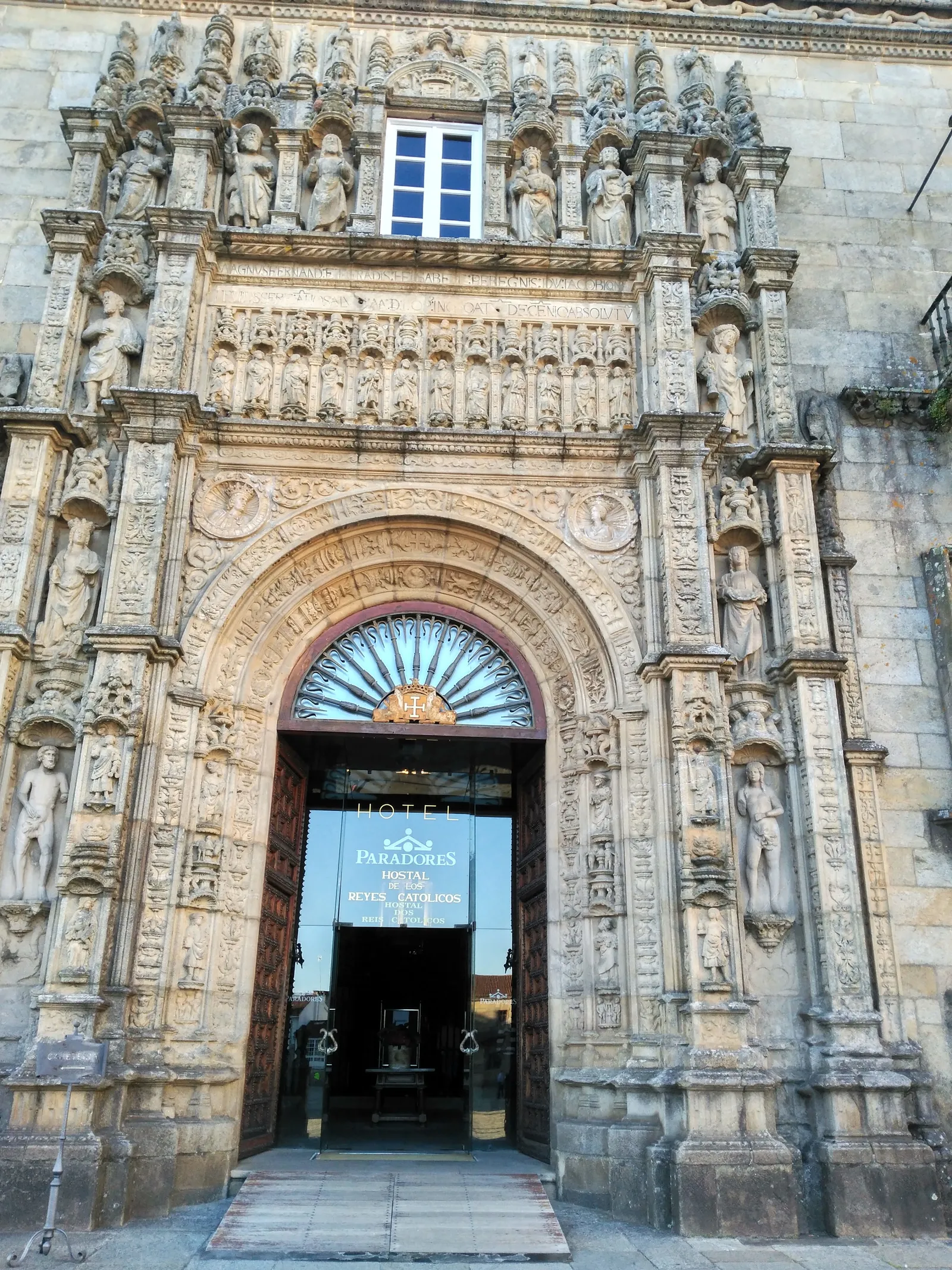 Parador de Santiago de Compostela — At a glance, Santiago de Compostela