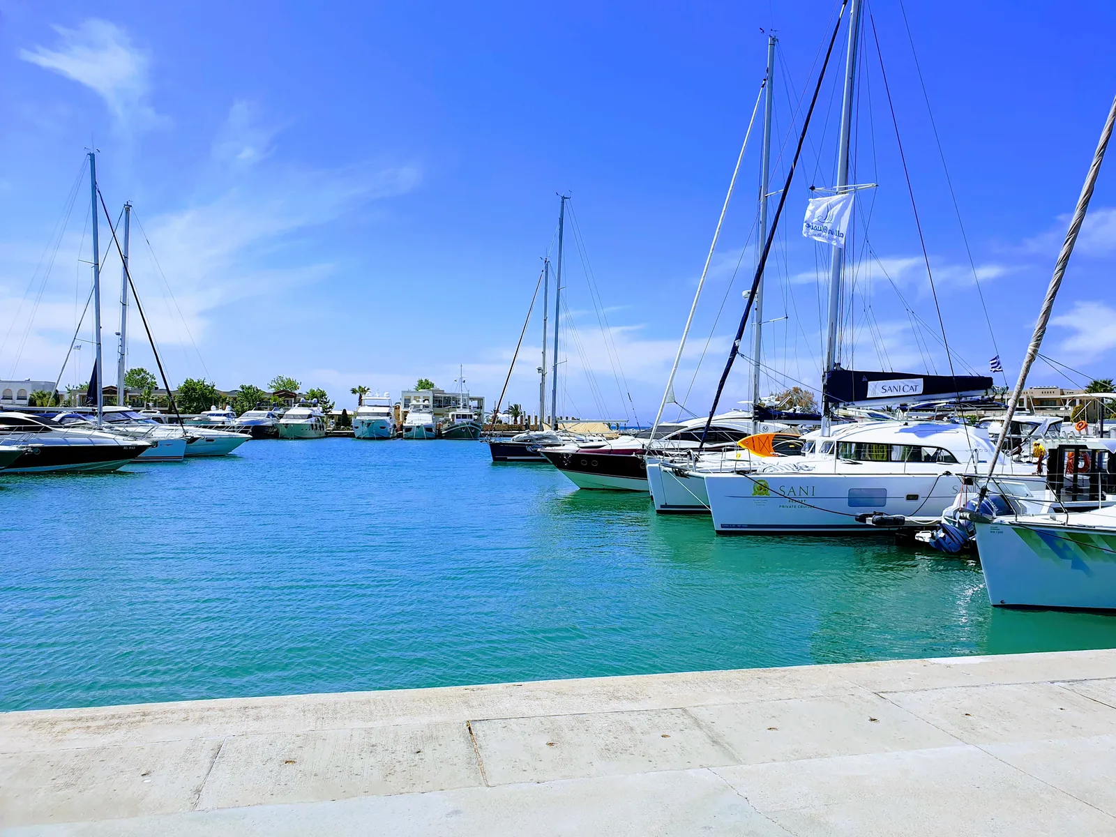 Sani Asterias — Exterior, Sani