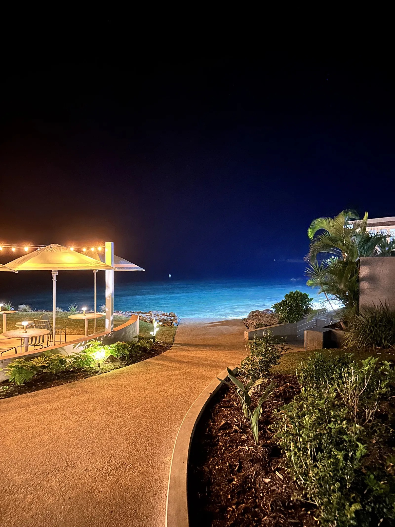 The Sundays — Exterior, Hamilton Island