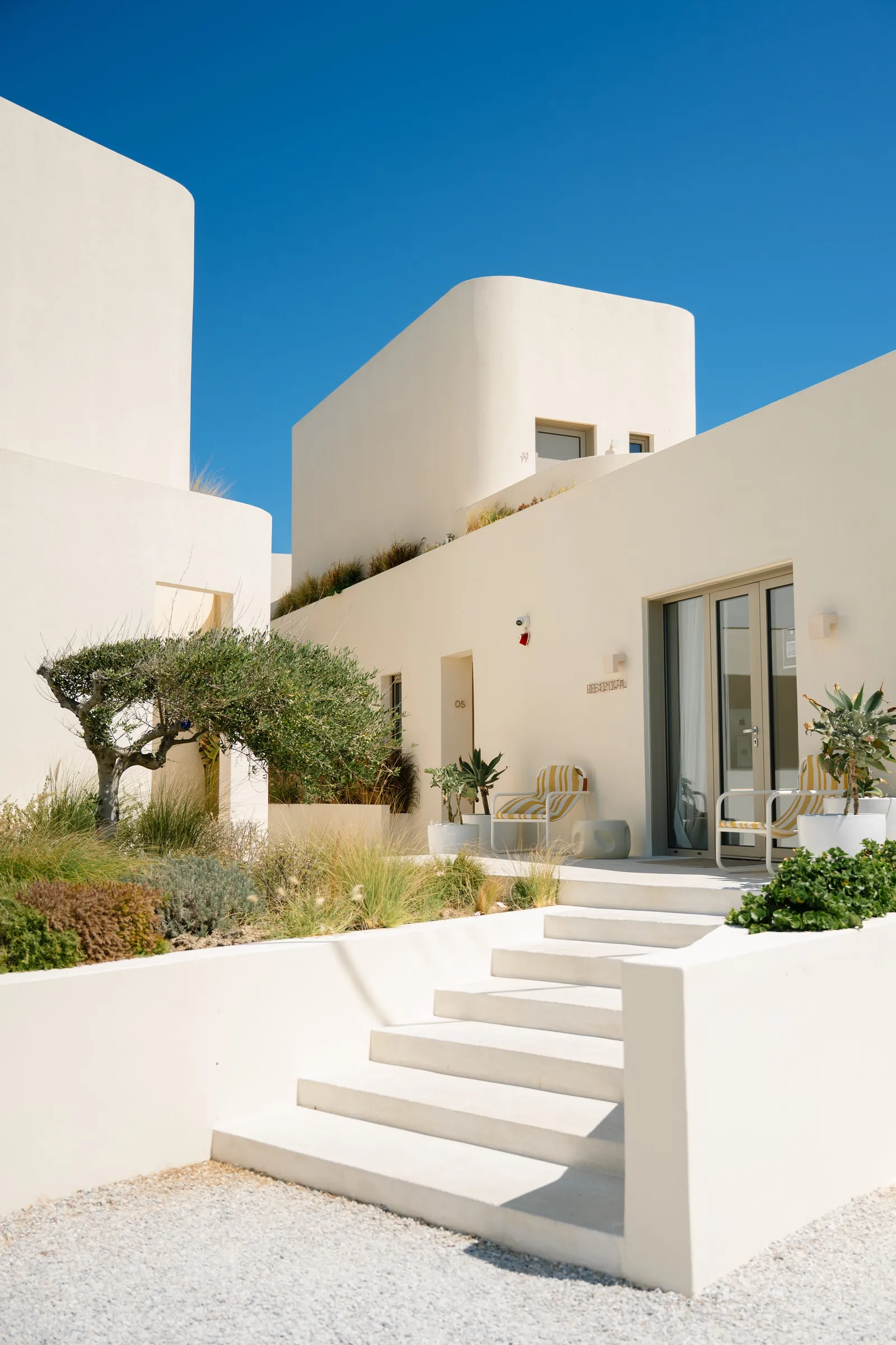 White Pebble Suites — Exterior, Pollonia