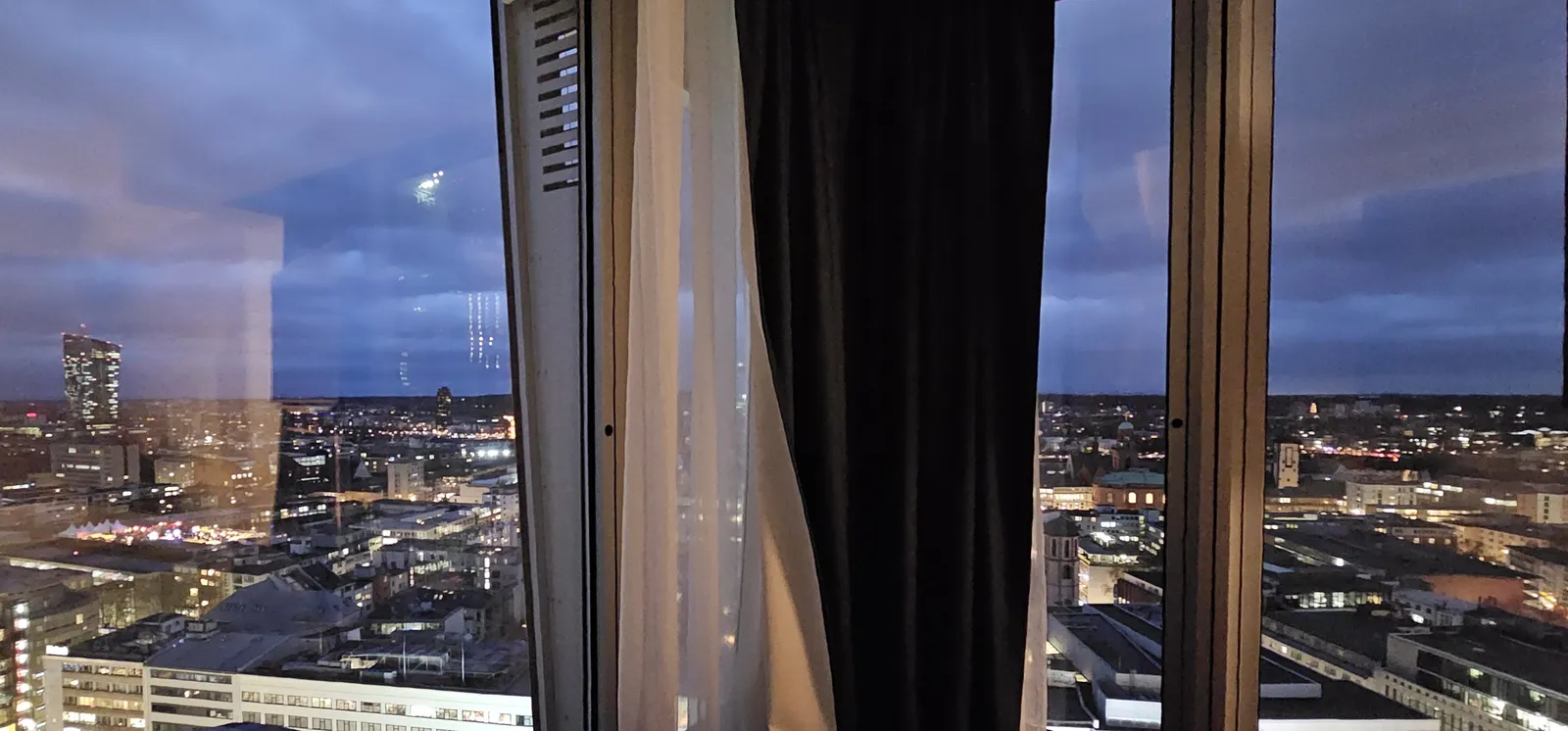 JW Marriott Hotel Frankfurt — Exterior, Frankfurt