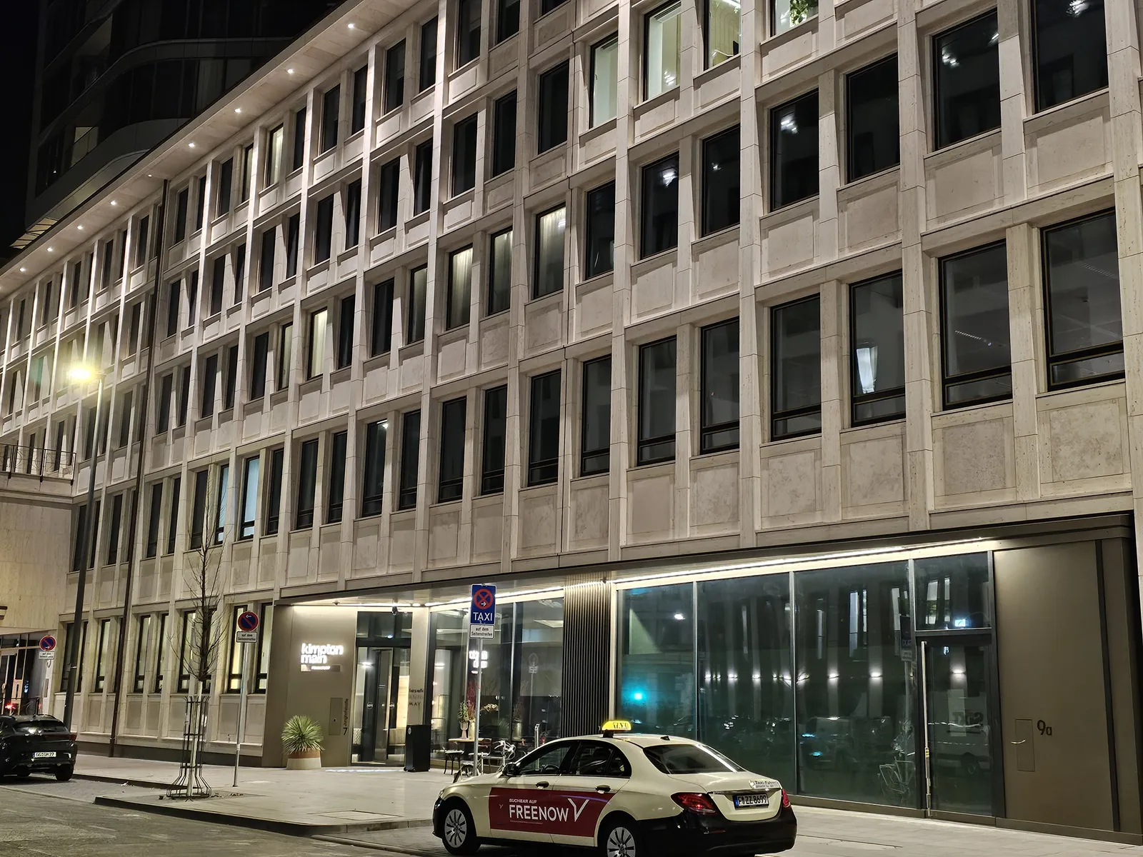 Kimpton Main Frankfurt — Exterior, Frankfurt