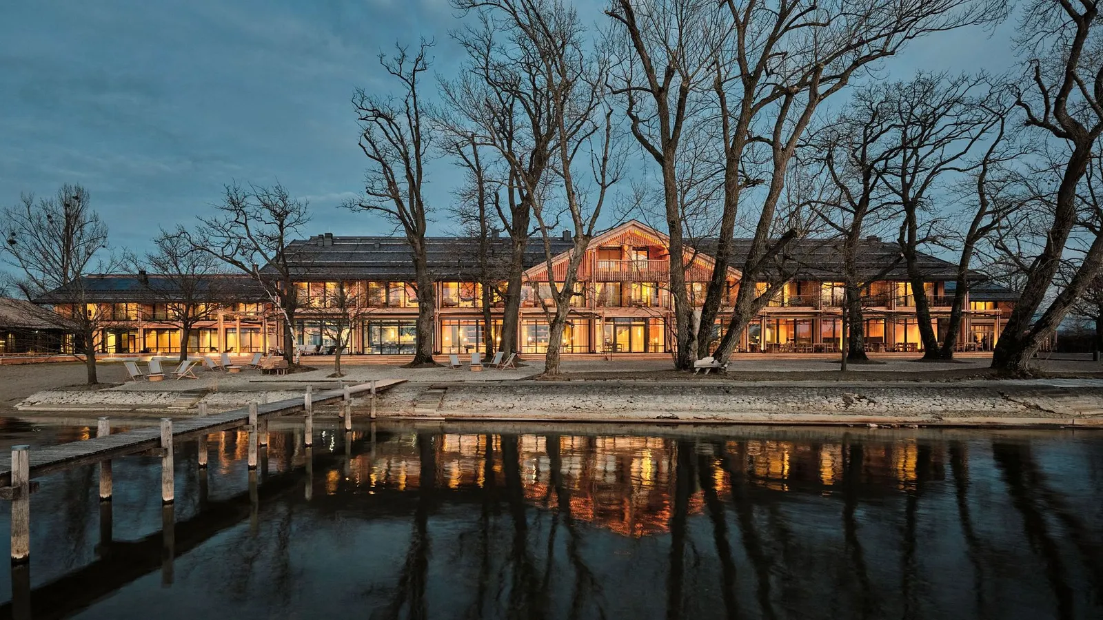 Chiemgauhof – Lakeside Retreat, Ubersee