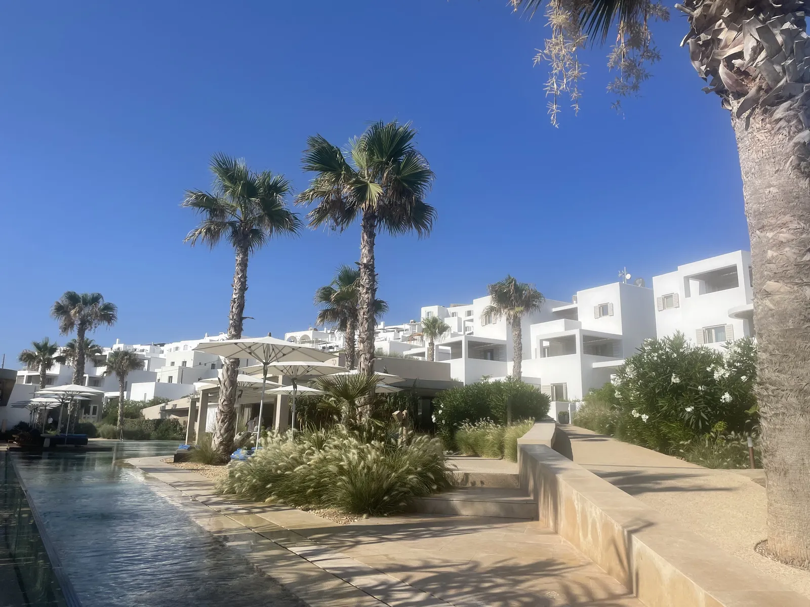 Avant Mar — Exterior, Paros