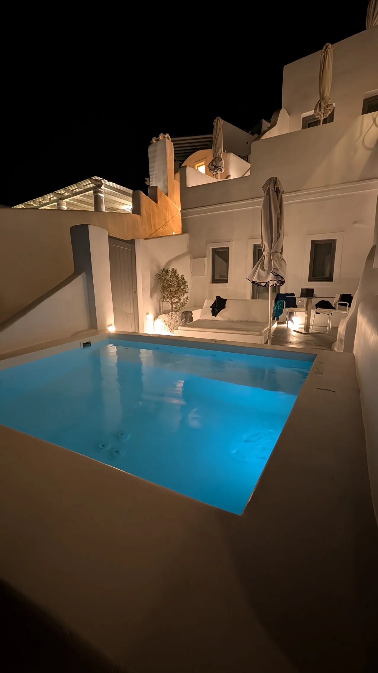 Katikies Chromata Santorini — Exterior, Santorini