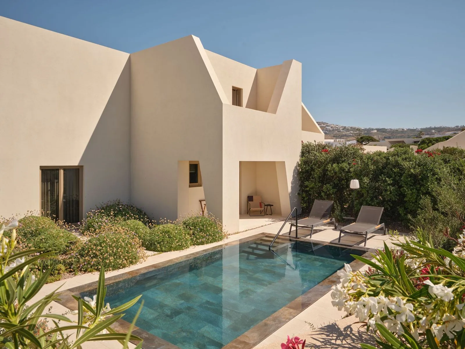 NOUS Santorini, Santorini