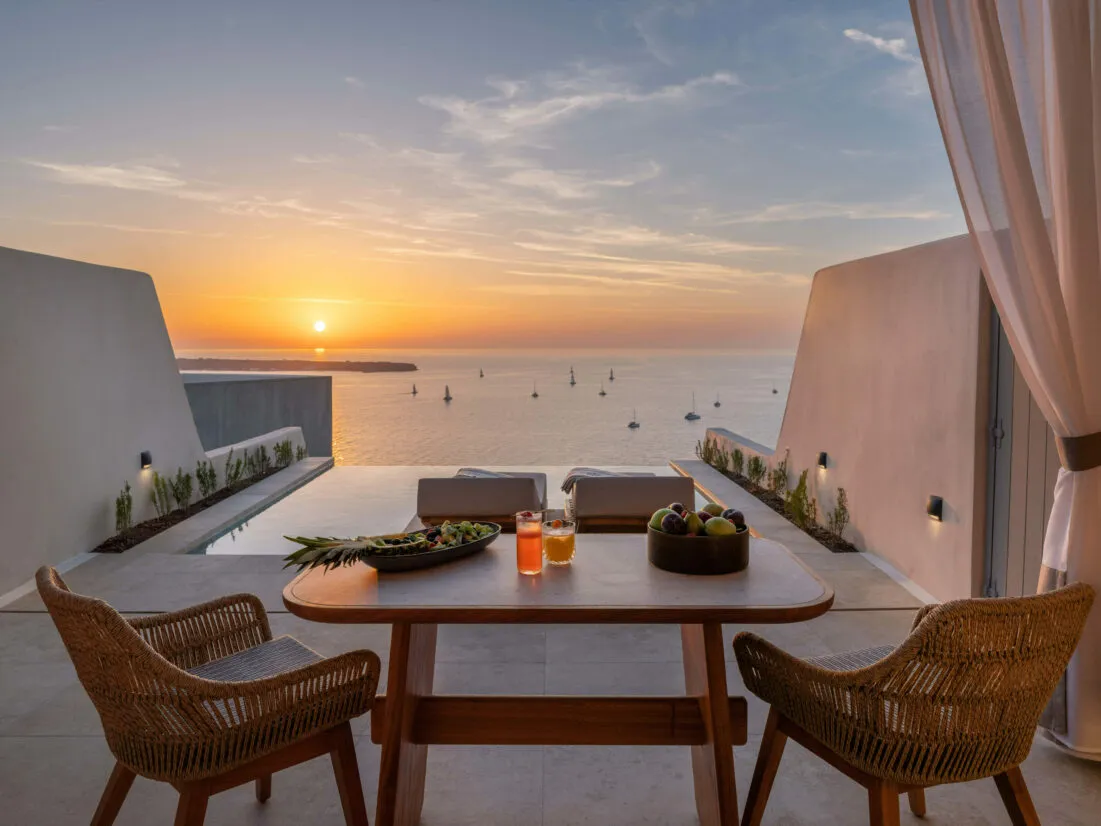 Santo Mine Oia Suites, Santorini