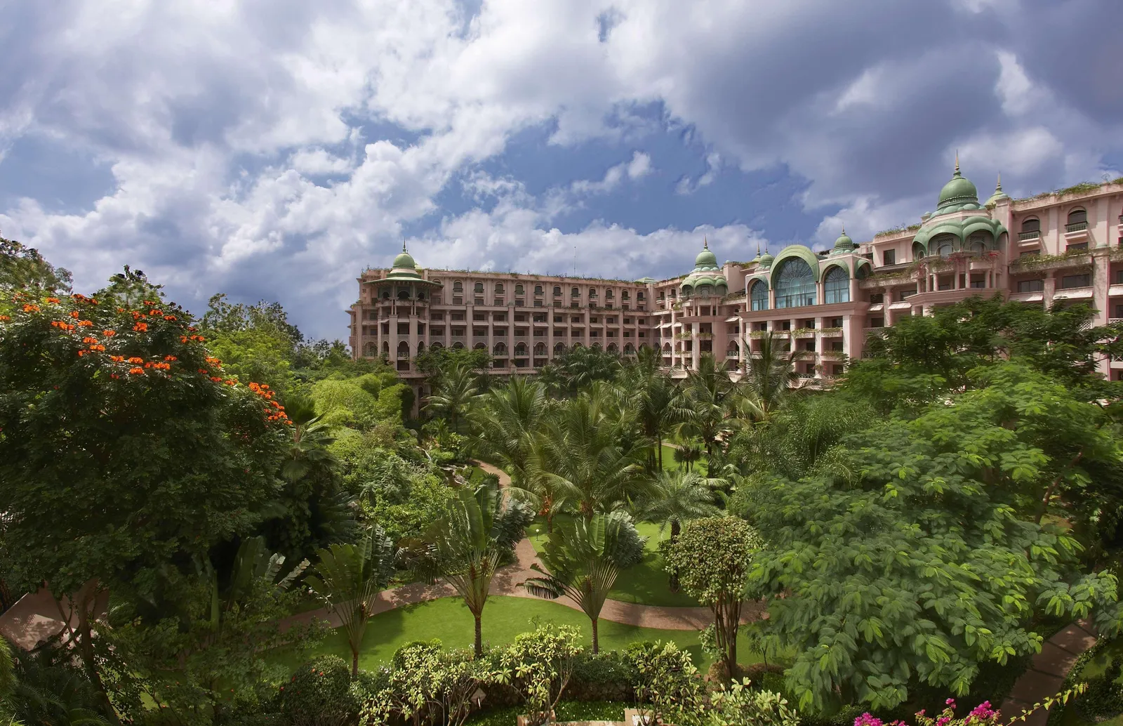 The Leela Palace Bengaluru — Exterior, Bengaluru